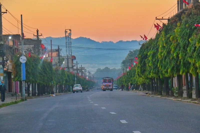 २५ मिटर सवालः हेटौंडाको बढ्दो जनसंख्या एंव बढ्दो सवारी चाप 